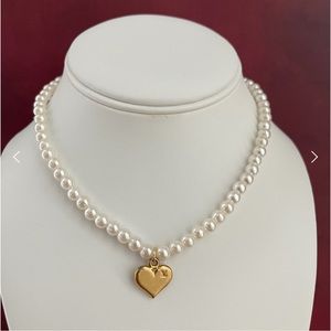 Louis Vuitton Pearl choker heart necklace